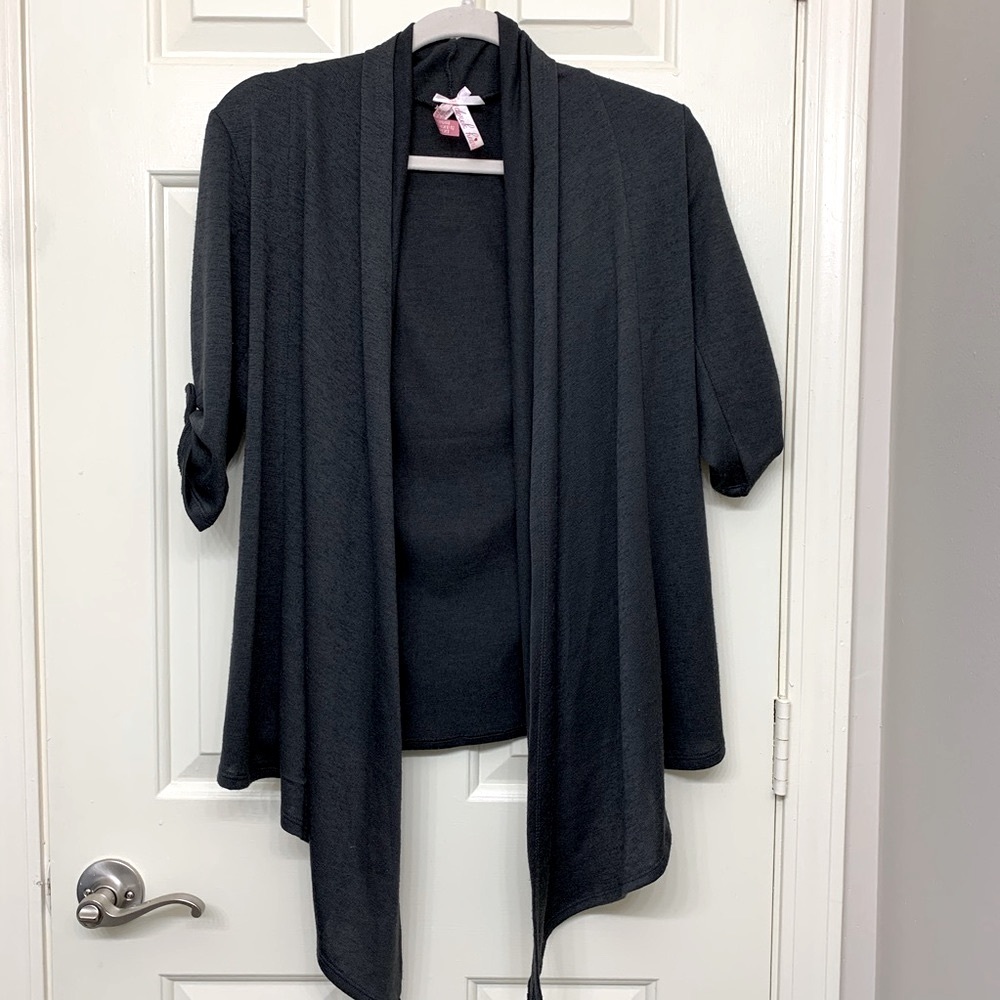 Gray quarter sleeve cardigan, small